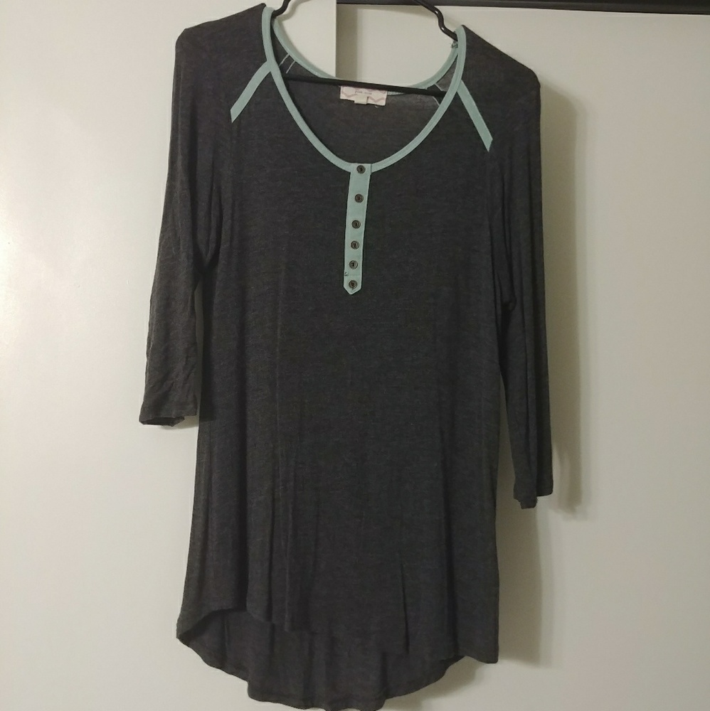 Long sleeve charcoal top